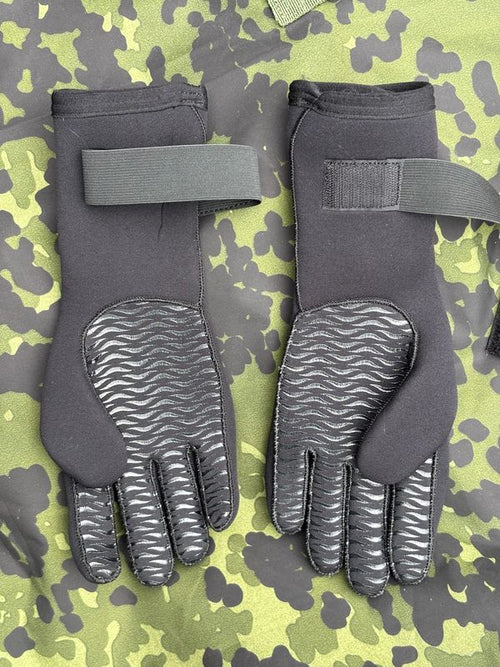 BARE 5mm Gauntlet Glove