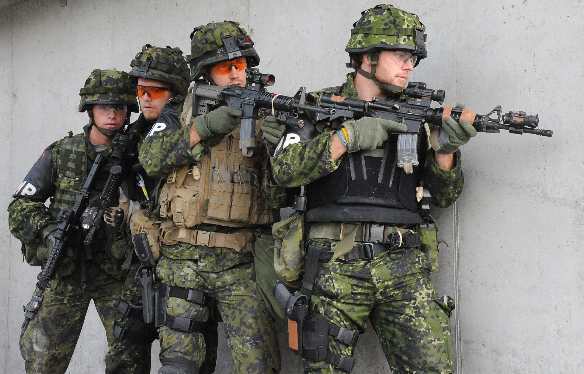 Helmet cover M/84 woodland