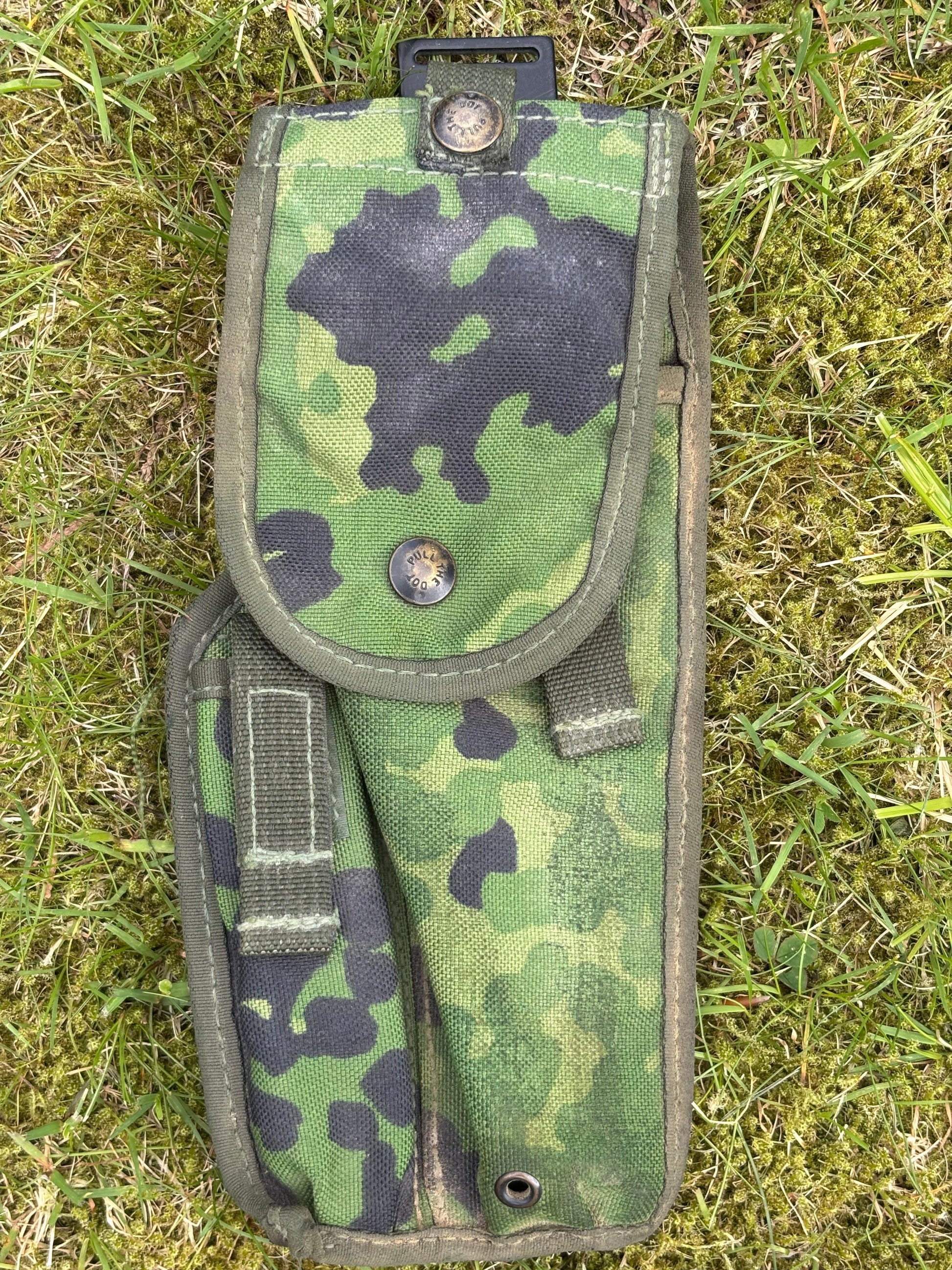 M/96 pistol holster with extender