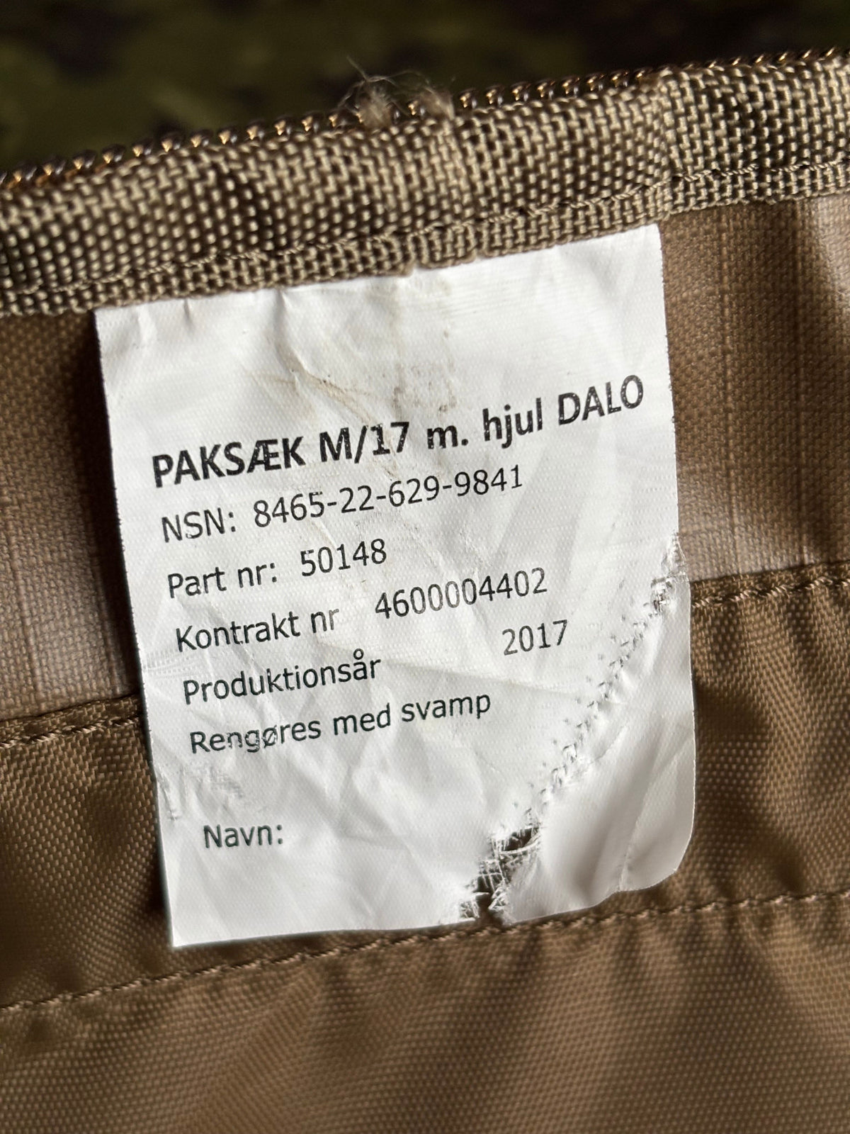 large M/17 bag with wheels and shoulder straps