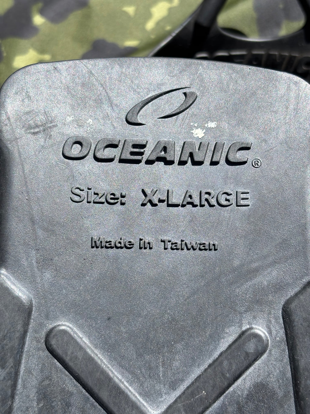 Oceanic Vortex V12