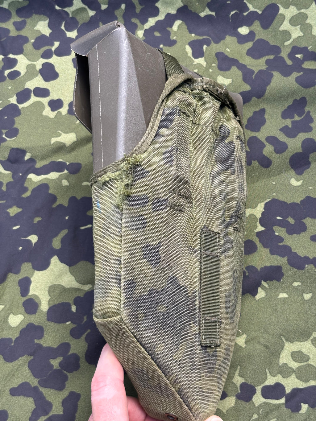 Glock field shovel with carriers