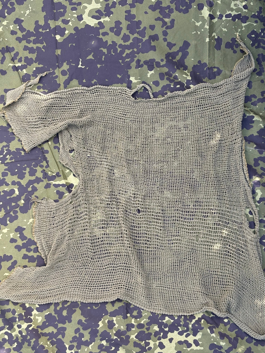 Green camouflage net scarf