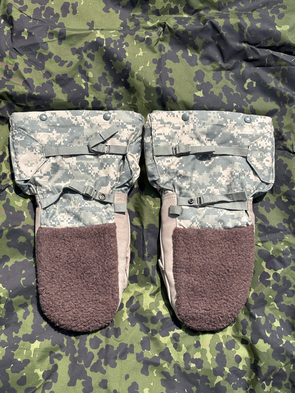 US Army extreme cold weather mittens, UCP
