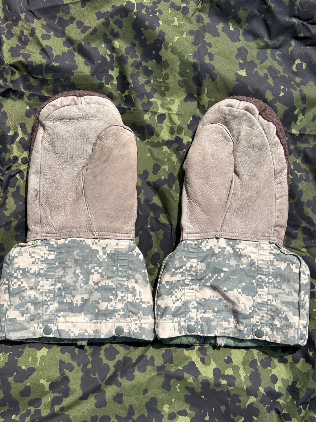 US Army extreme cold weather mittens, UCP