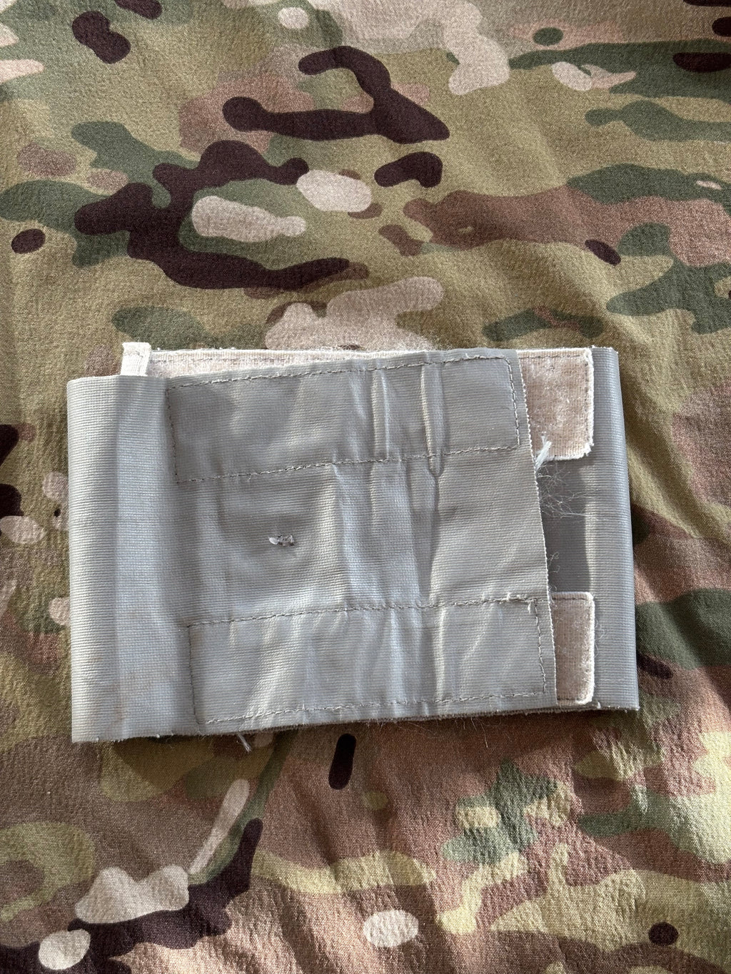 Reflective arm band