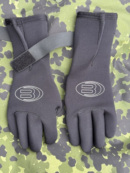 BARE 5mm Gauntlet Glove