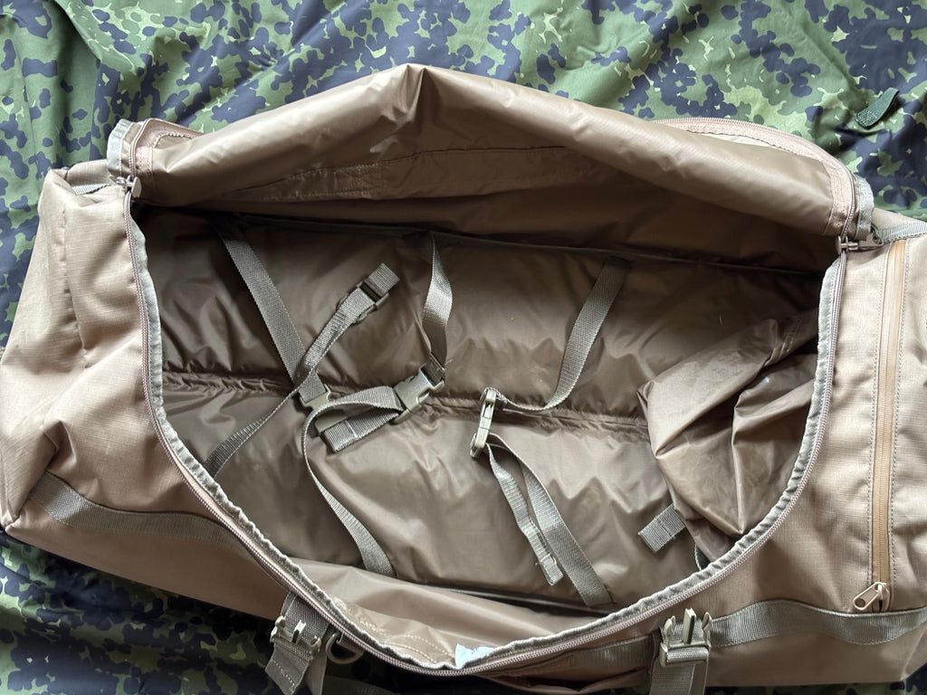 large M/17 bag with wheels and shoulder straps